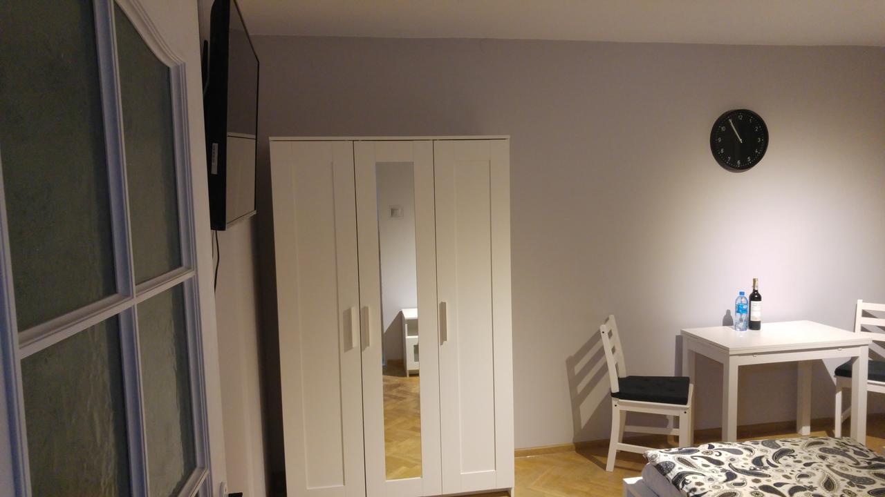 Rent0Nline Niepodleglosci Rooms Metro 华沙 外观 照片