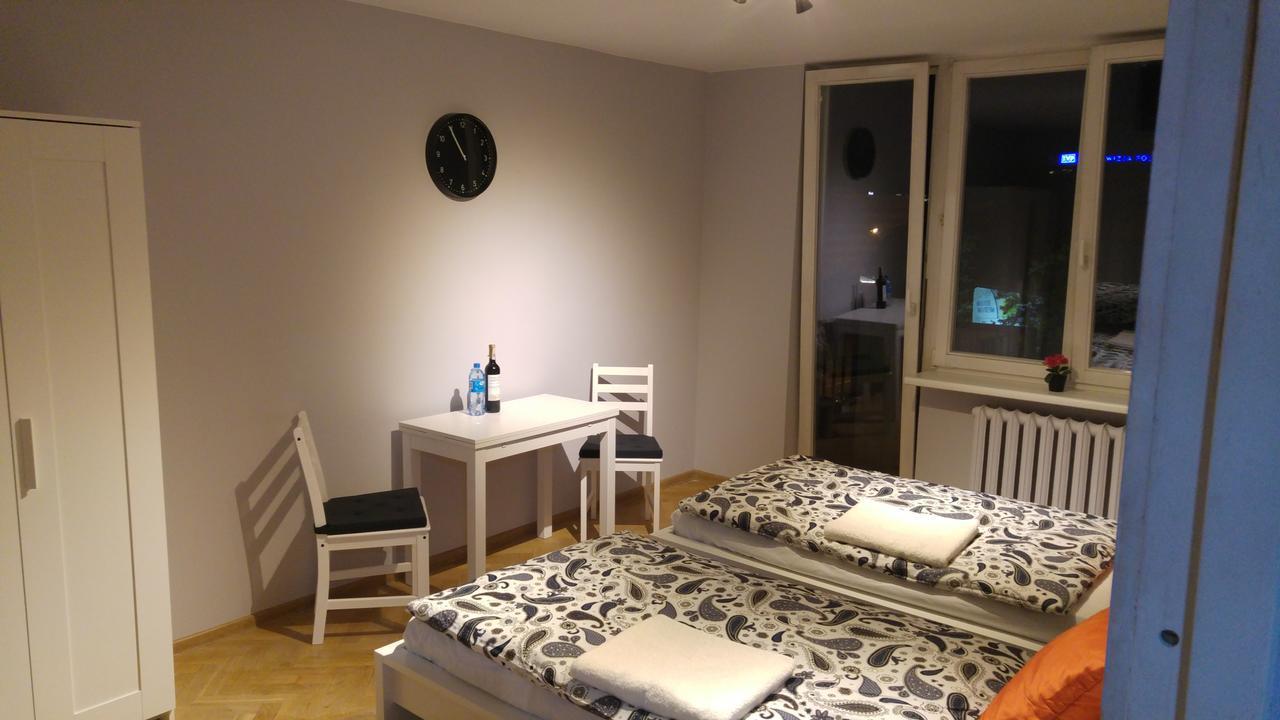 Rent0Nline Niepodleglosci Rooms Metro 华沙 外观 照片