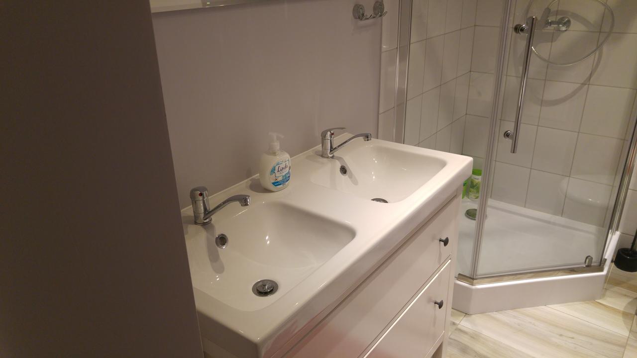 Rent0Nline Niepodleglosci Rooms Metro 华沙 外观 照片